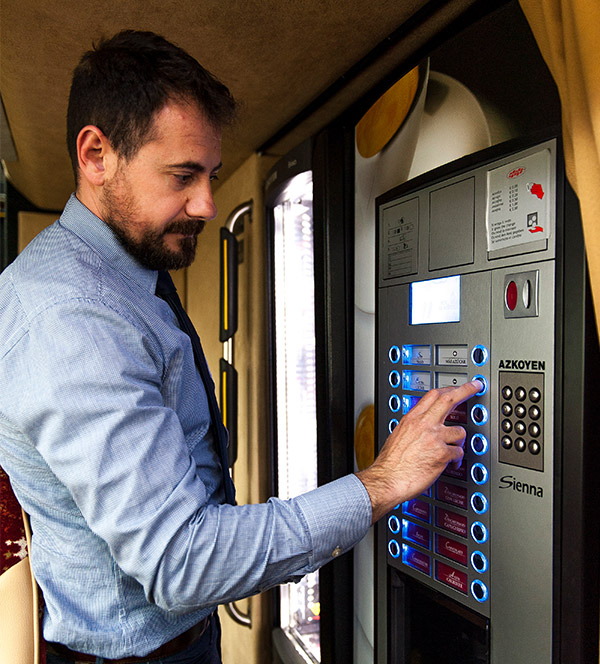 conductor-autobus-maquina-cafe-vip-car conductor-autobus-maquina-cafe-vip-car